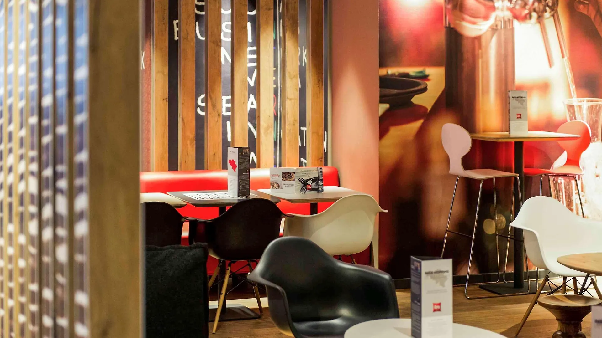 Ibis Brussels City Centre 3*,